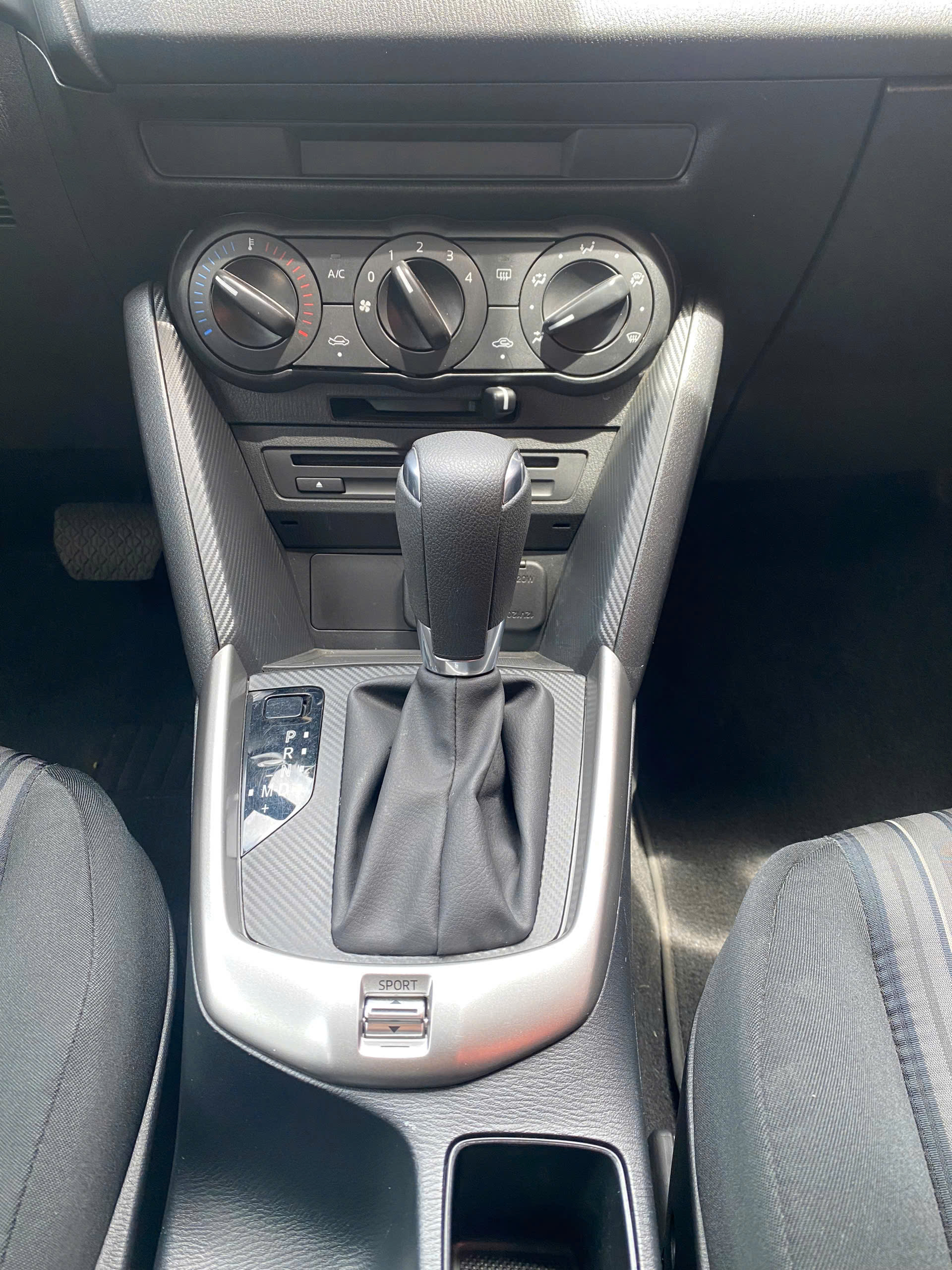 mazda2 (4)