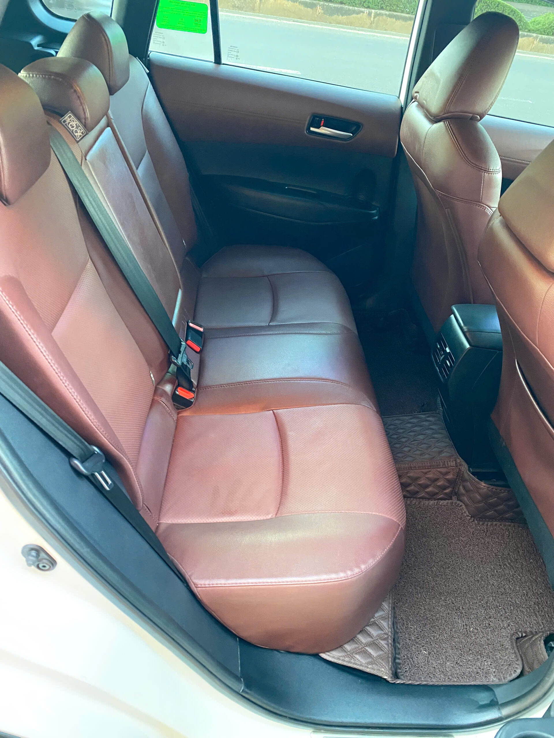 TOYOTA COROLLA CROSS (7)