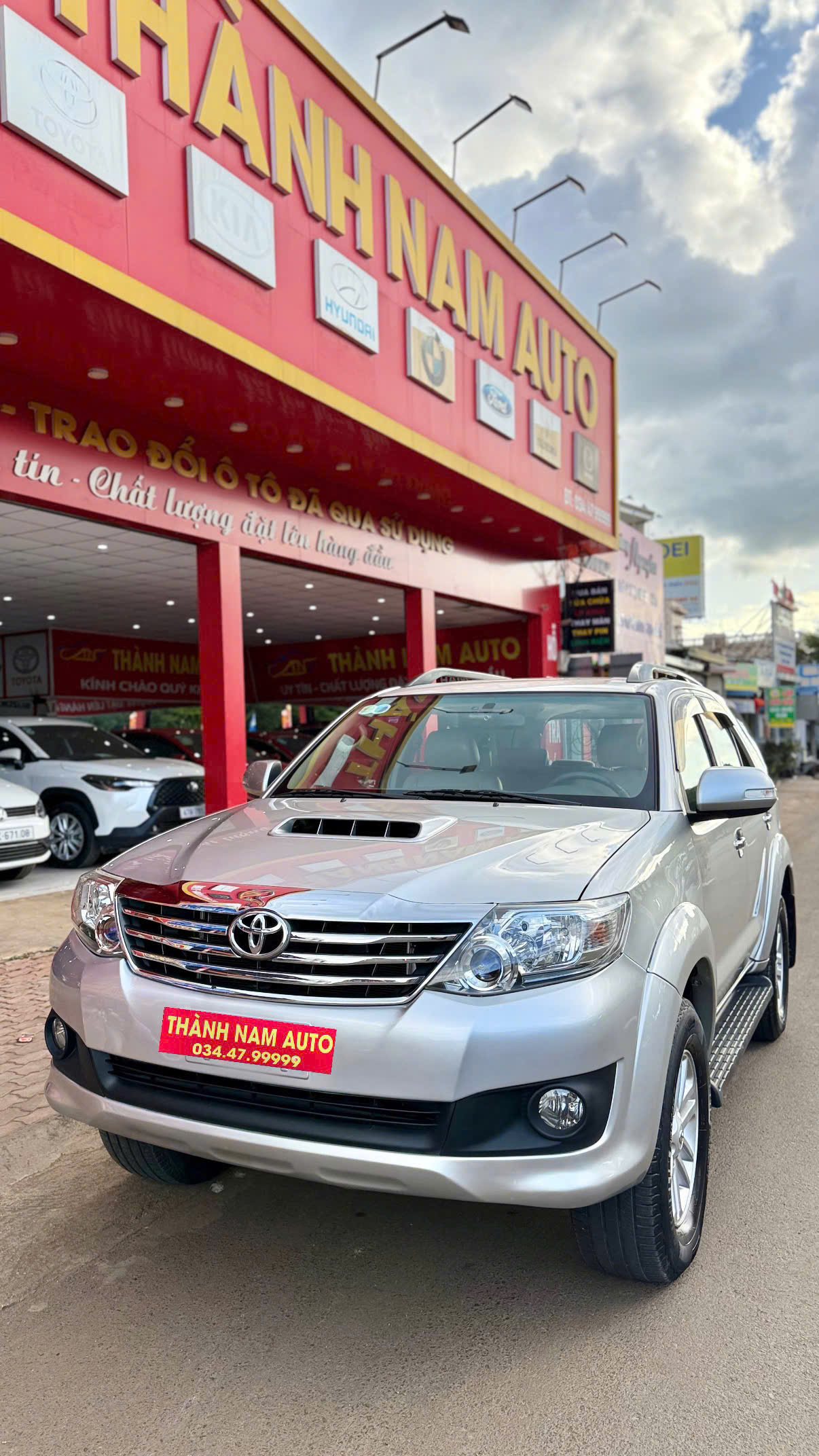 TOYOTA FORTUNER 2.5G 2014 (3)