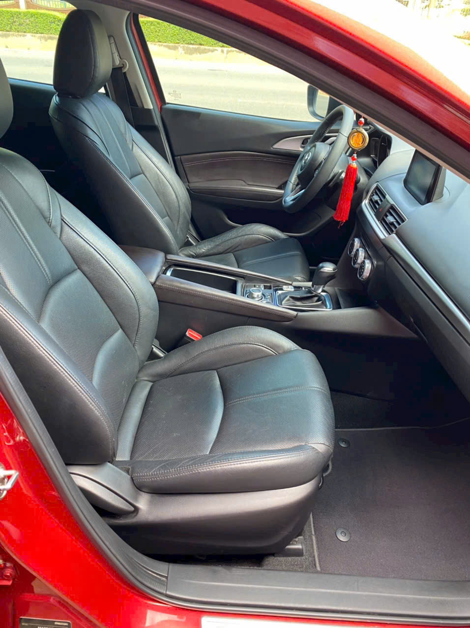 mazda 3 hatchback 2017 (1)