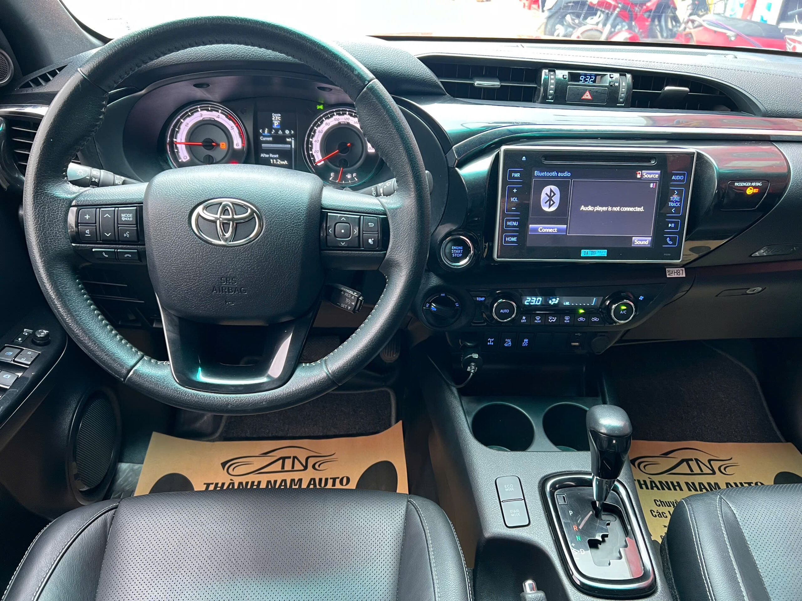 TOYOTA HILUX 2019 (12)