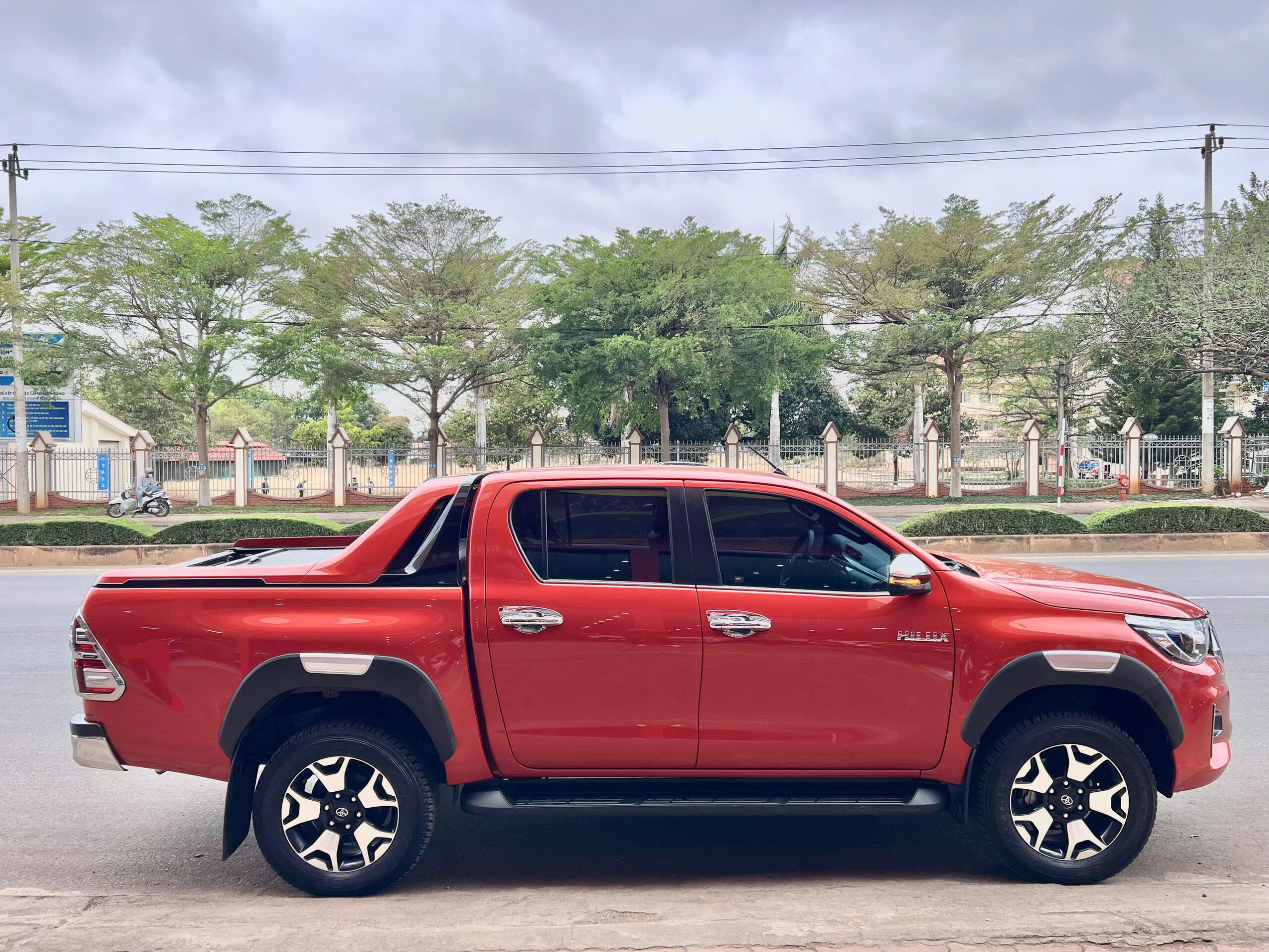 TOYOTA HILUX 2019 (3)