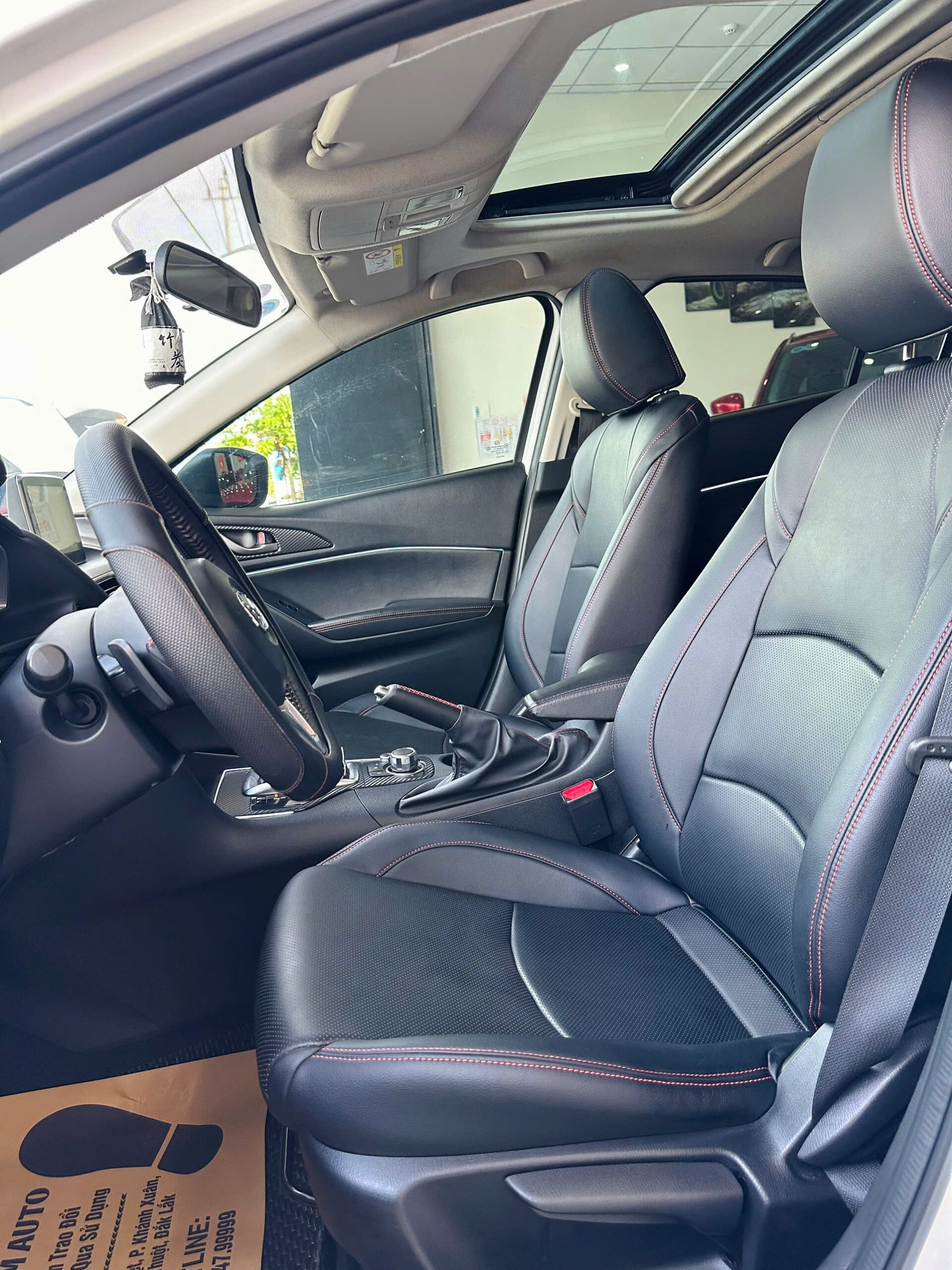 MAZDA 3 2016 (14)