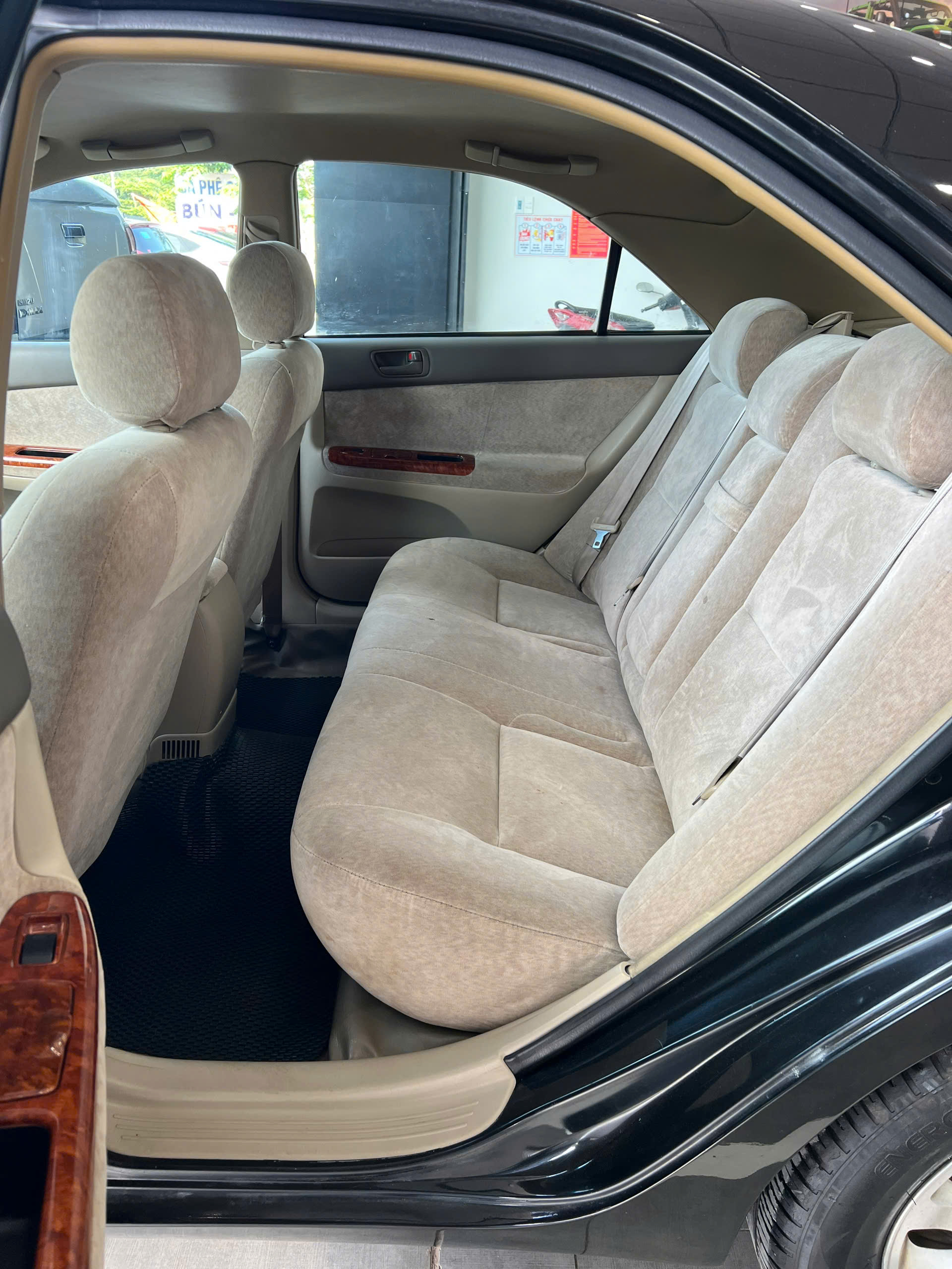 CAMRY 2003 (8)