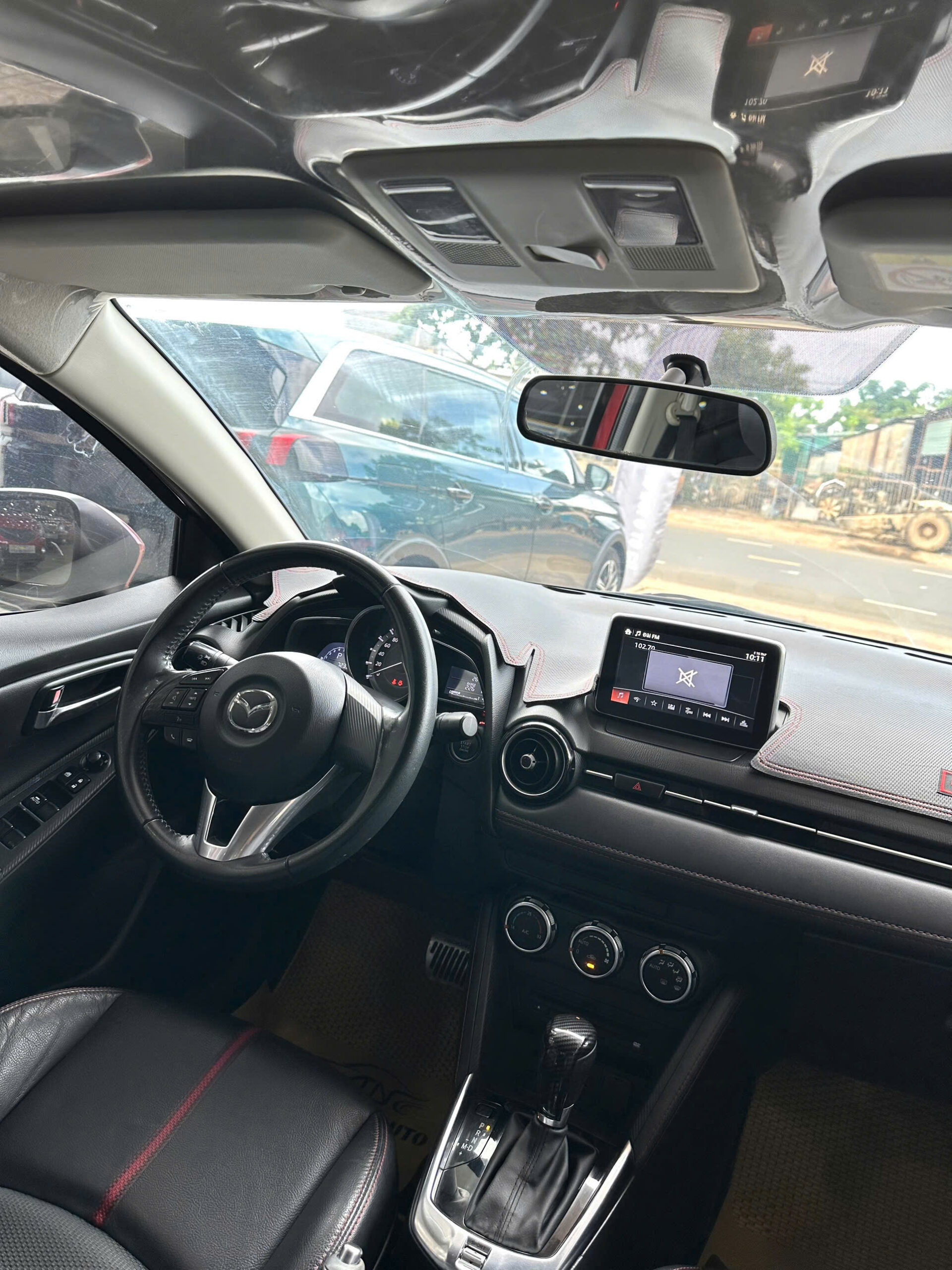 MAZDA 2 2017 (13)