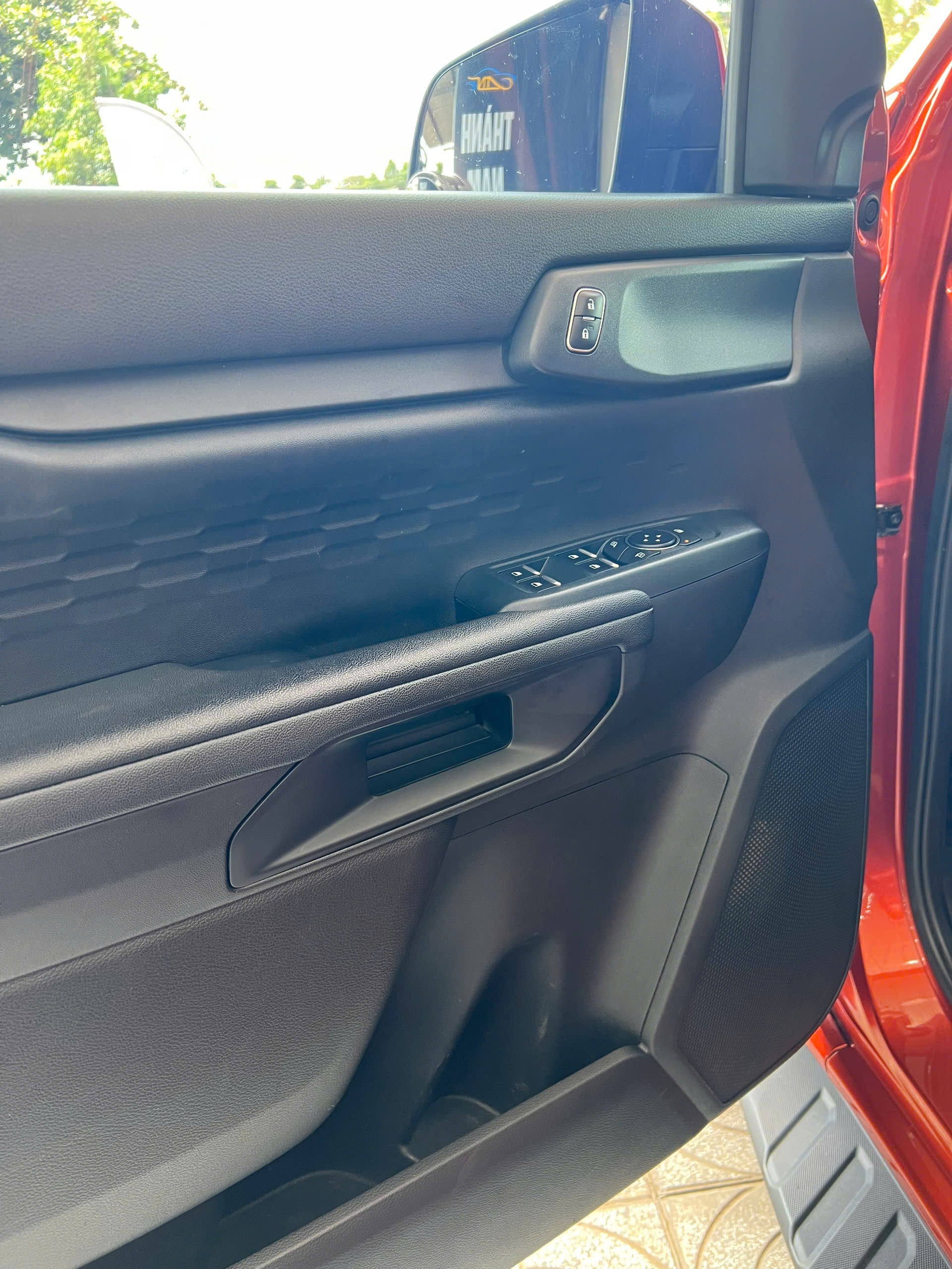 FORD XLS 2023 1 CẦU (7)