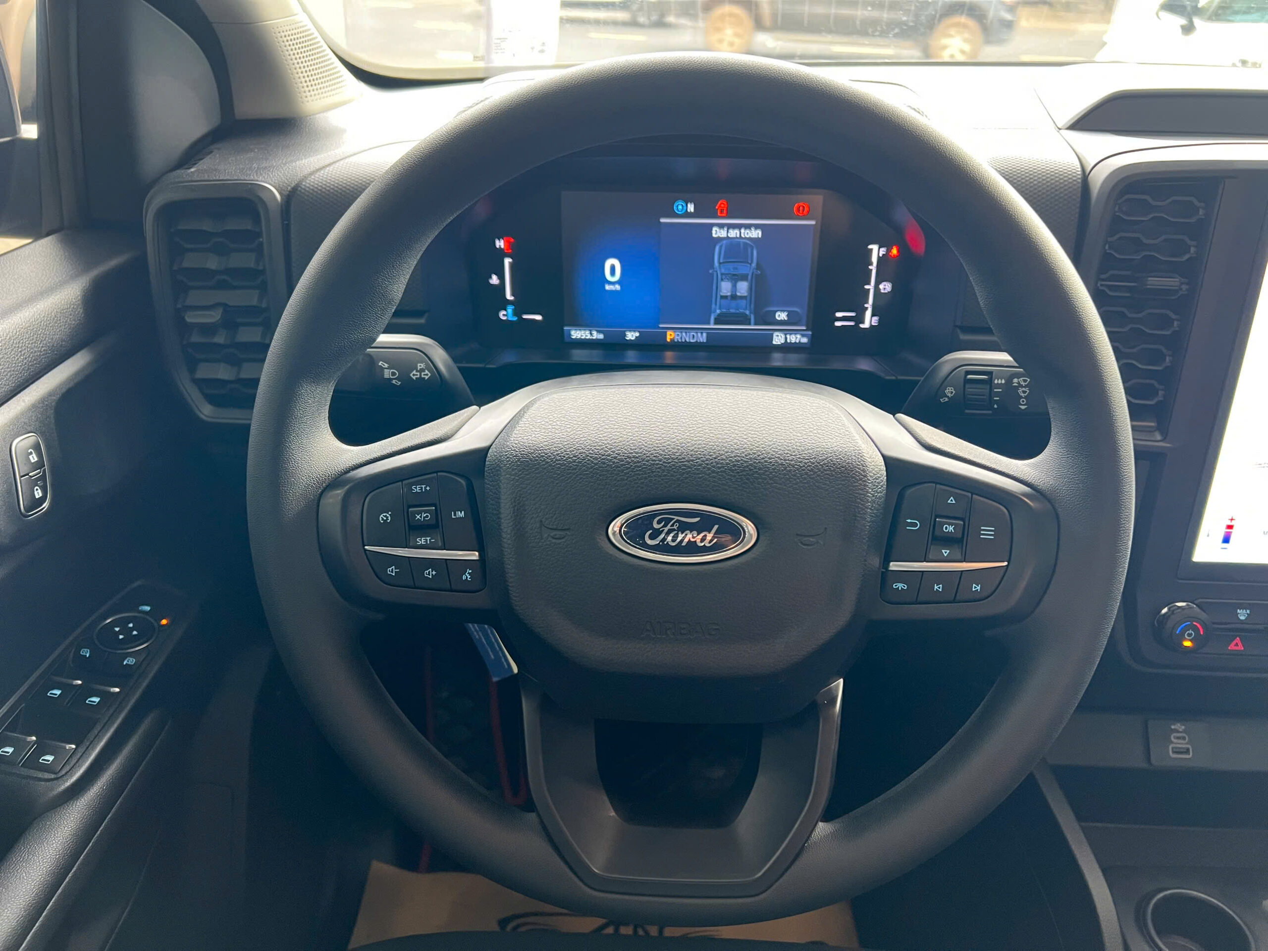 XLS 2025 4X2 (4)