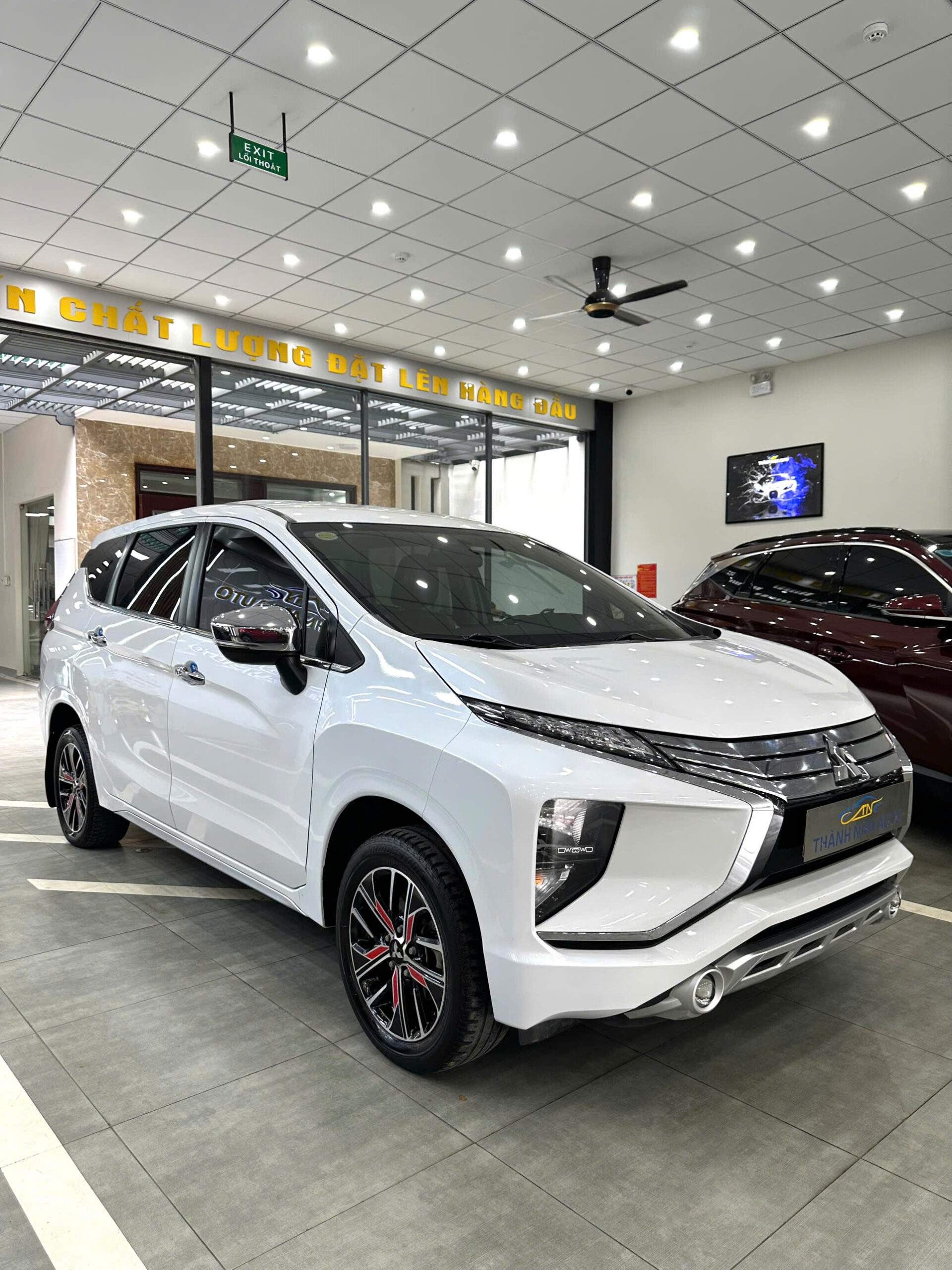 XPANDER 2019 TRẮNG AT (9)