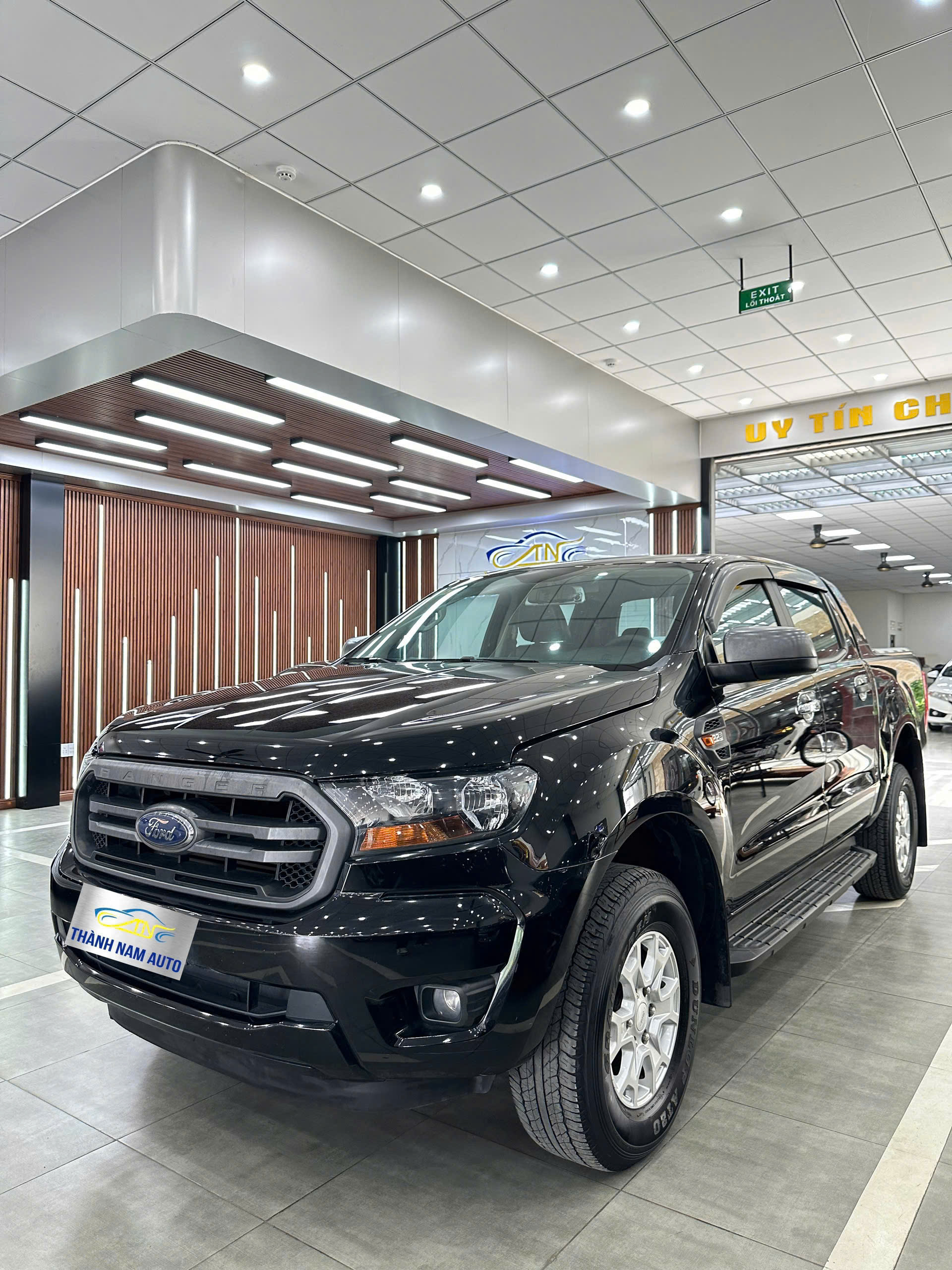 FORD XLS 2020 ĐEN 1 CAU (13)