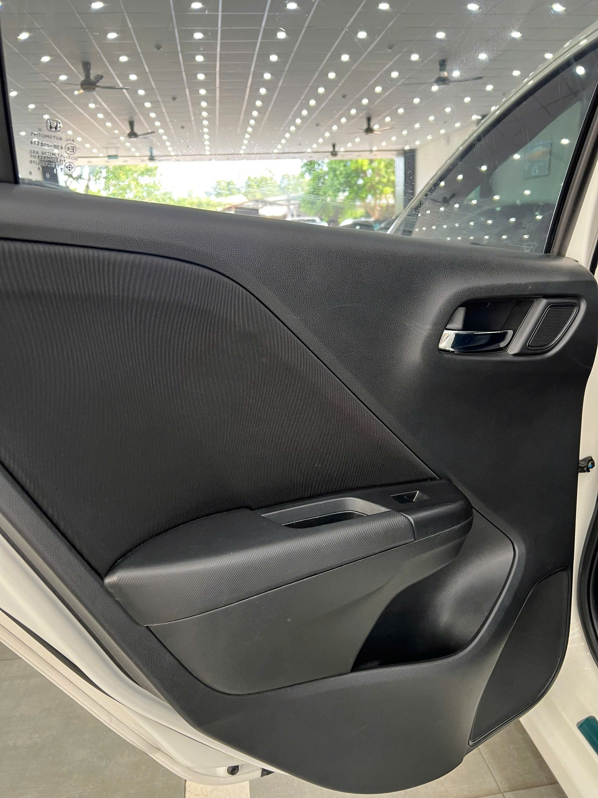 HONDA CITY 1.5AT 2015 TRẮNG (7)