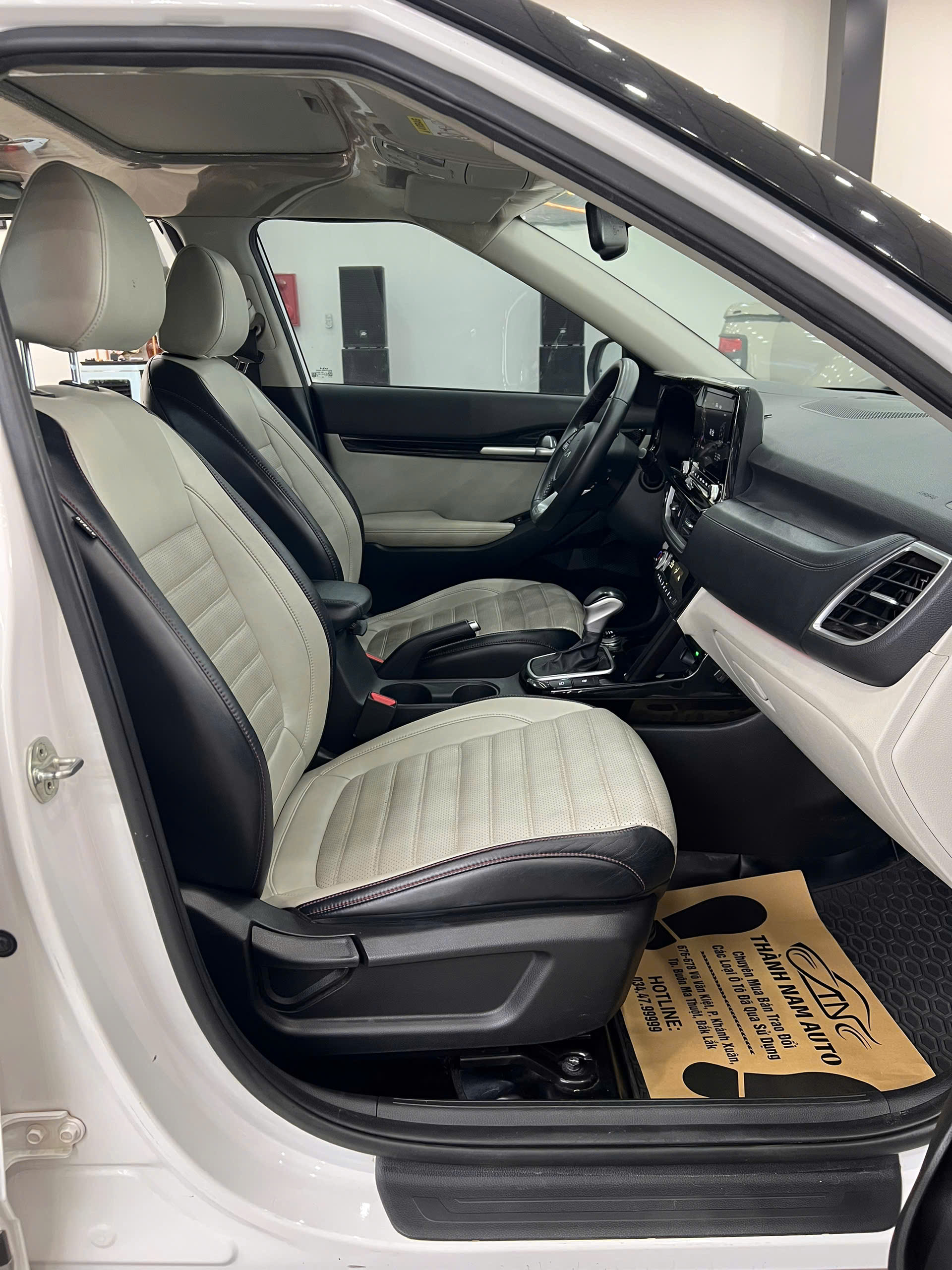 KIA SELTOS PREMIUM 2022 (7)