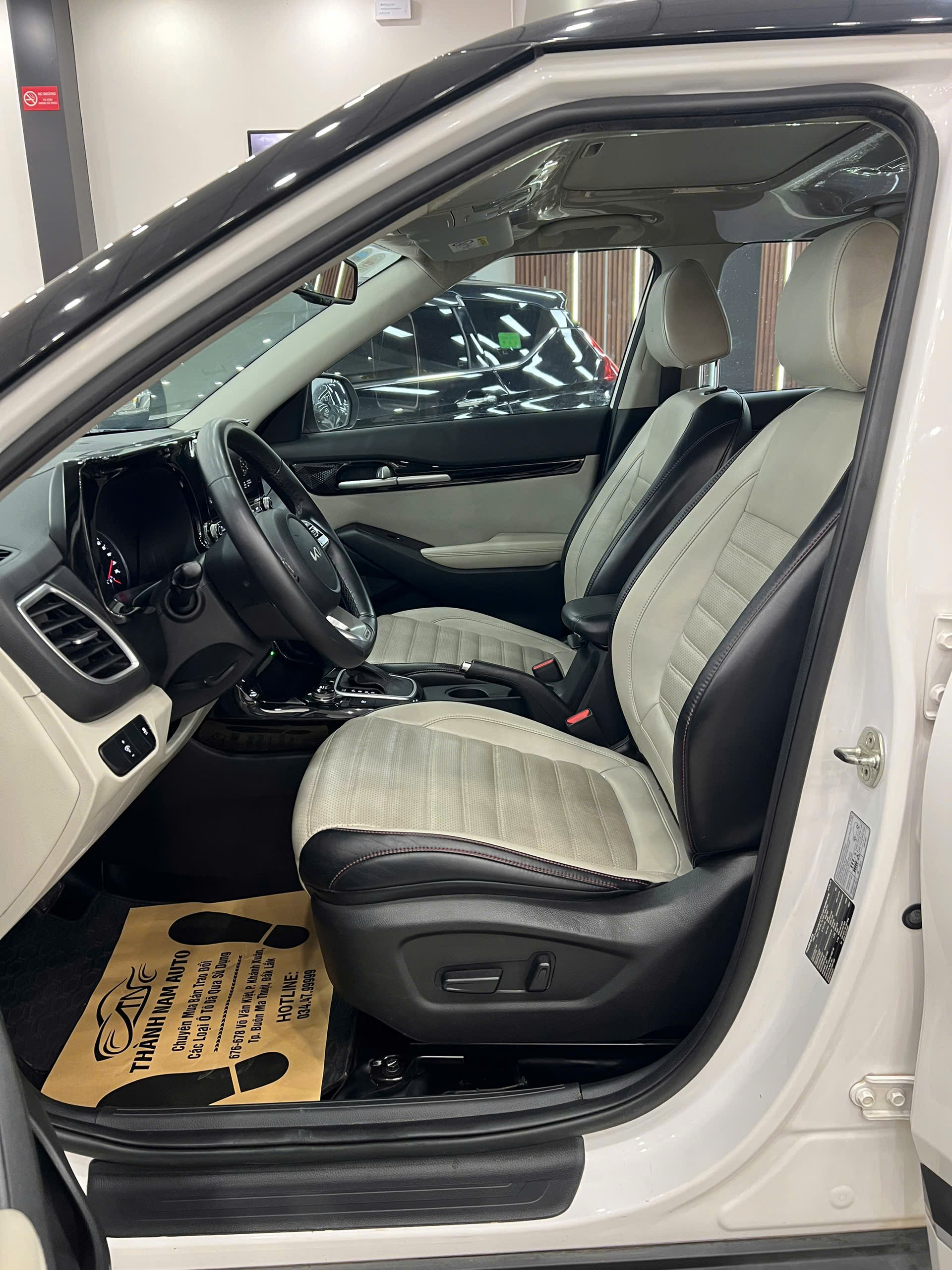 KIA SELTOS PREMIUM 2022 (9)