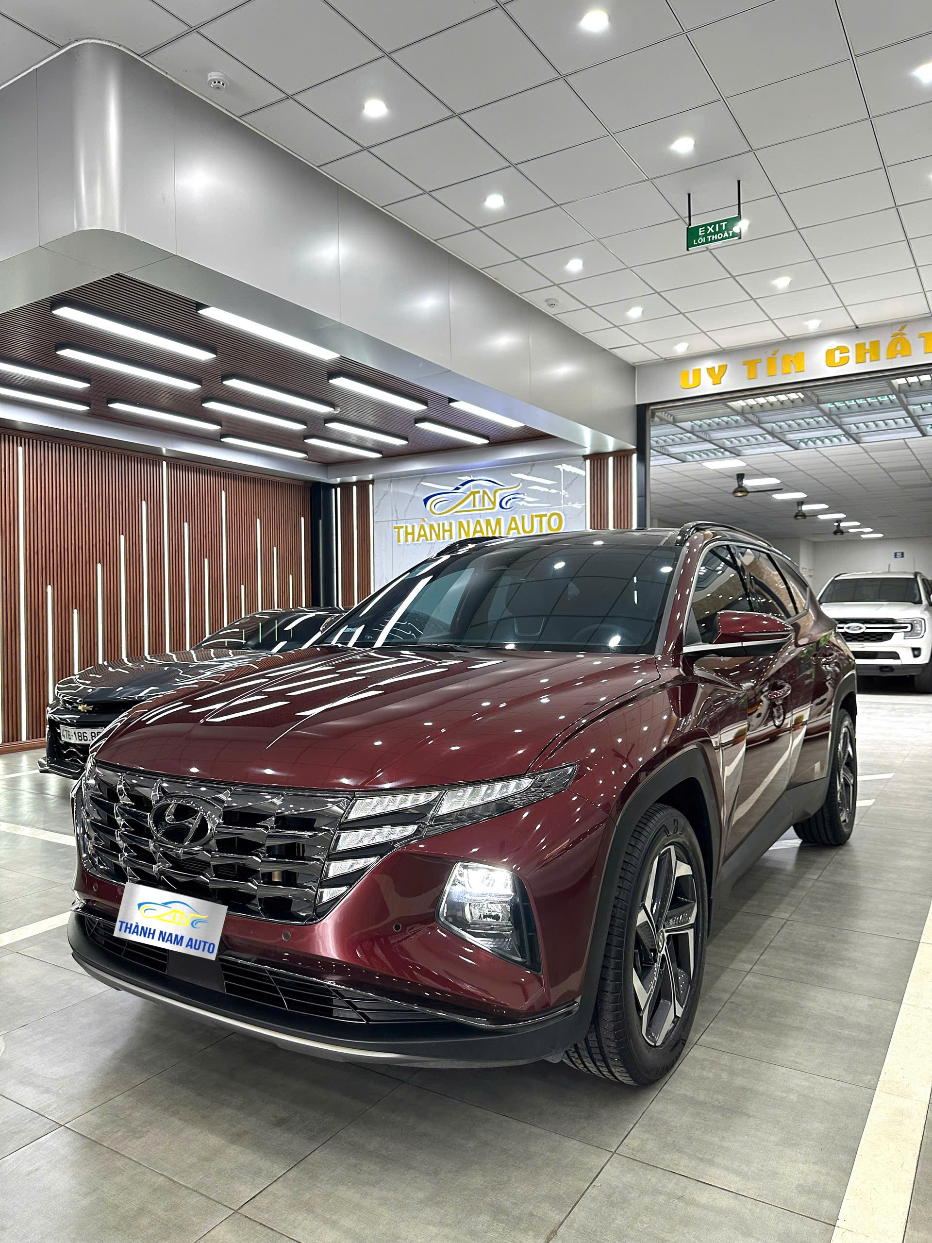 HYUNDAI TUCSON 1.6TURBO 2023 ĐỎ NÂU (2)